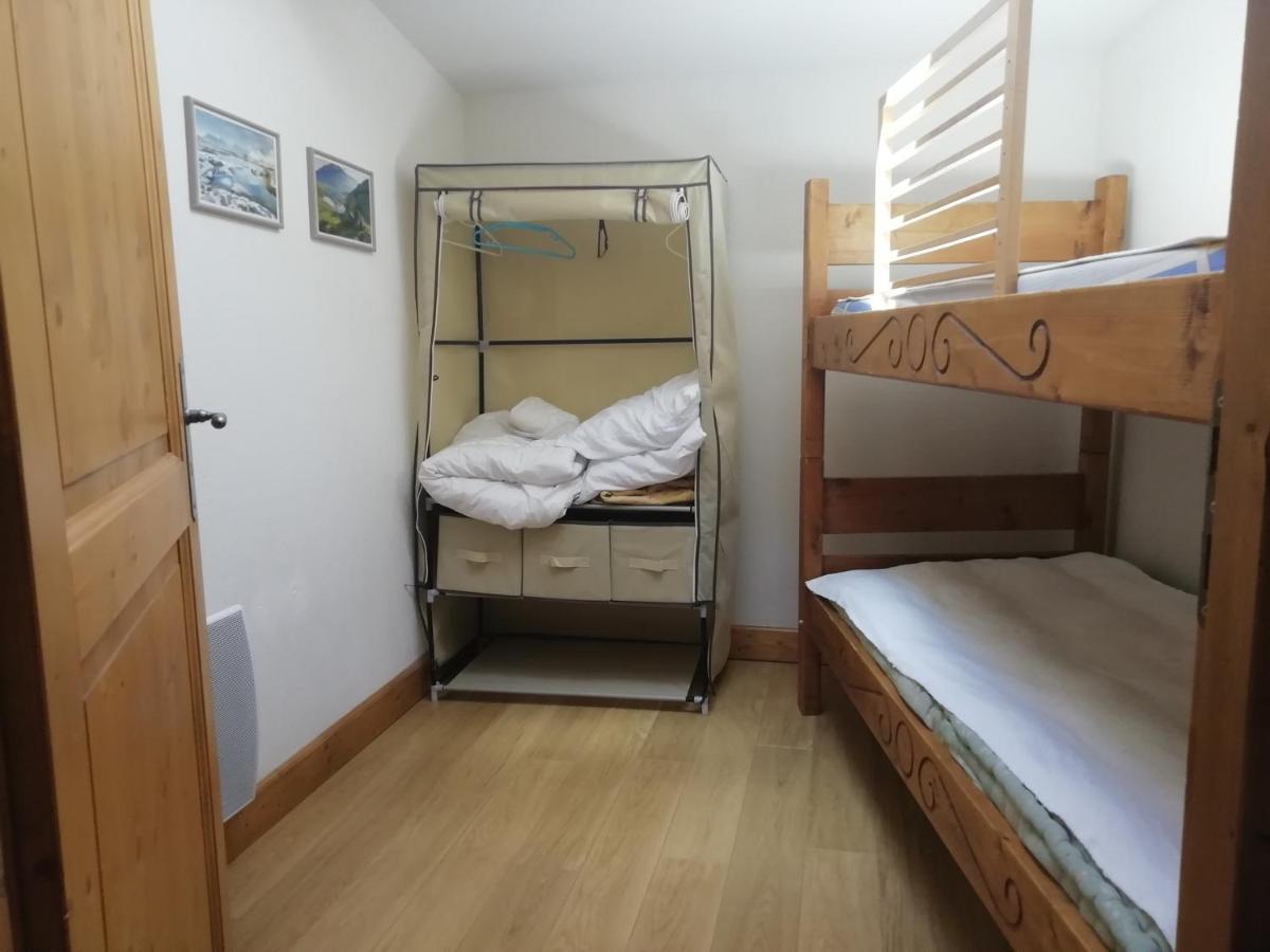 94 m2 spacieux insonorisé en PLEIN CENTRE - deux parkings couverts gratuits et WIFI gratuit ! Saint-Gervais-les-Bains Esterno foto
